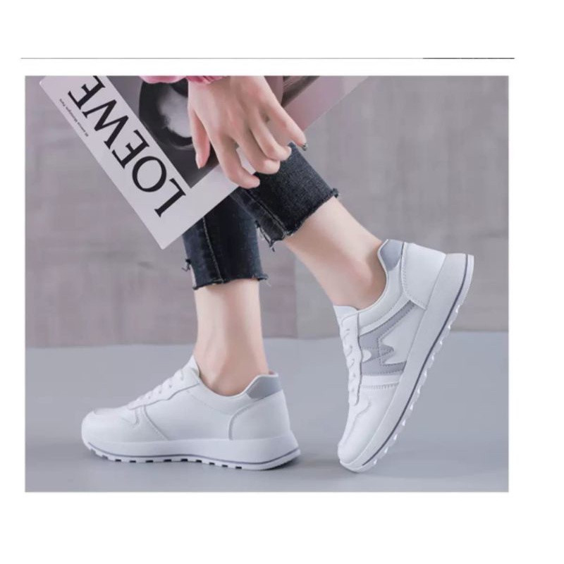 Sneakers wanita casual ready dua warna!!COD seluruh Indonesia