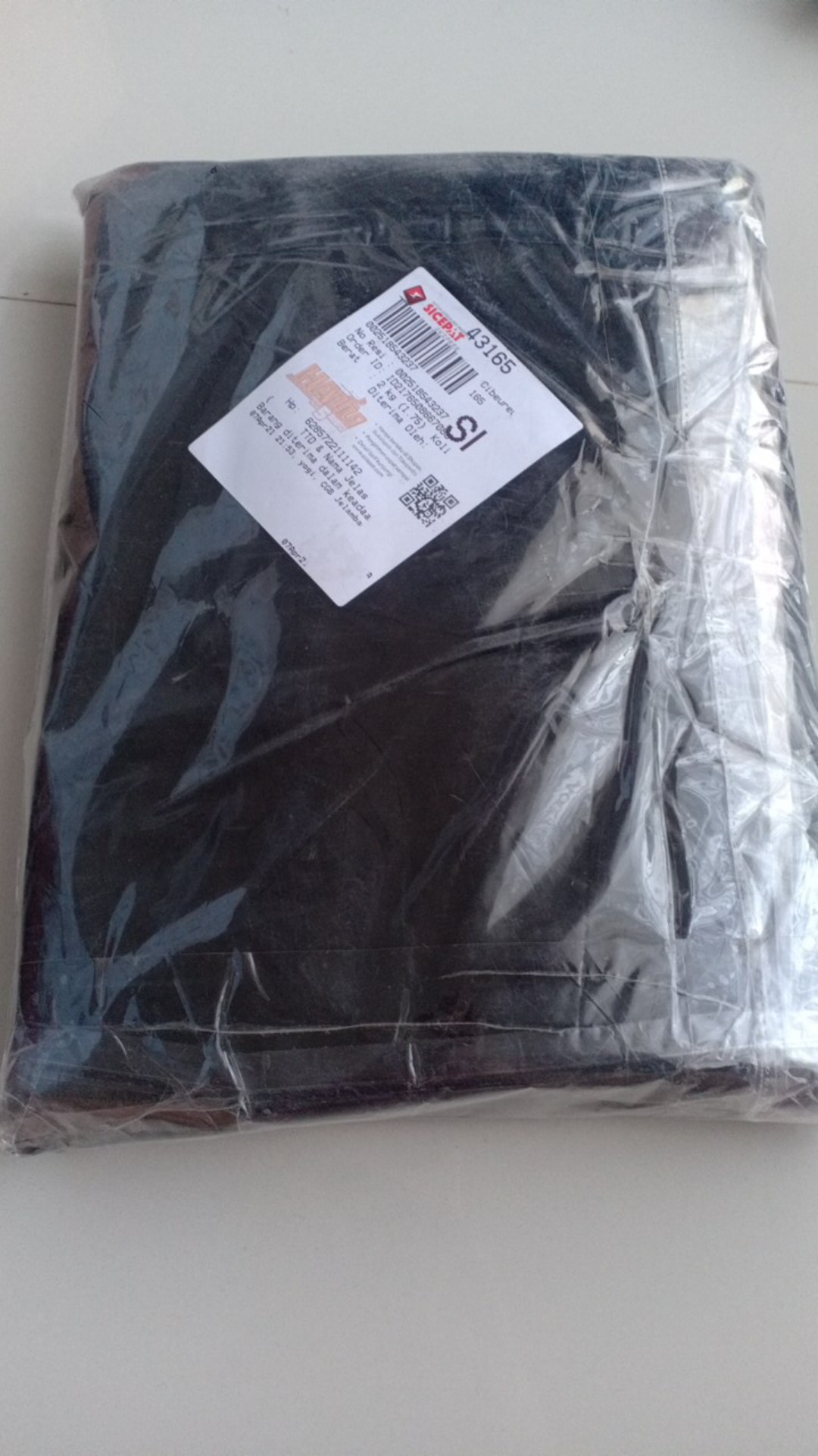 Plastik Klip Pond Oval Plong (tebal) 30x38+7/ 30x45 Isi 100 Lembar. Bening,susu,hitam