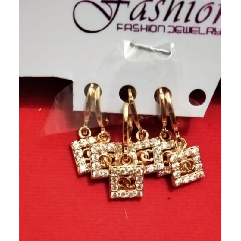 Anting xuping wanita lapis emas dengan mata zircon  Ac113