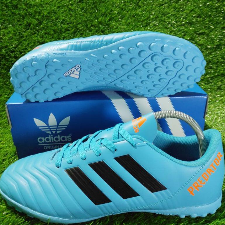 Sepatu Futsal Sol Gerigi Turf Sepatu Futsal Sol Outsole Bintik Adidas Predator Made In Vietnam