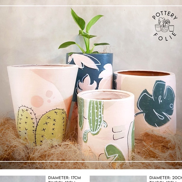 Pot Tanaman Terracotta Terakota Tanah Liat Gerabah Tembikar Warna Lukis Gambar Unik Cantik