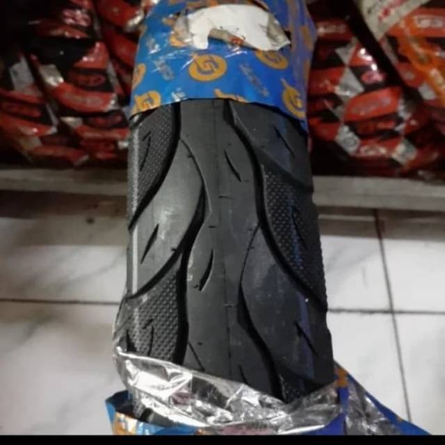 ban luar tubeless 70 90 14 cst