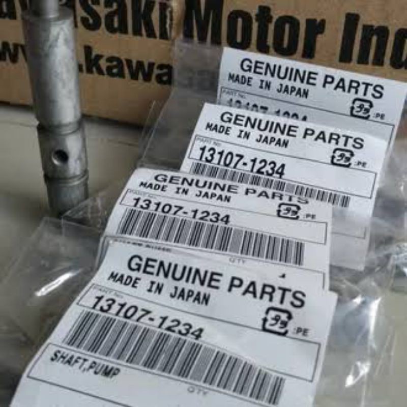 Shaft as water pump ninja 150 rr r original Kawasaki
