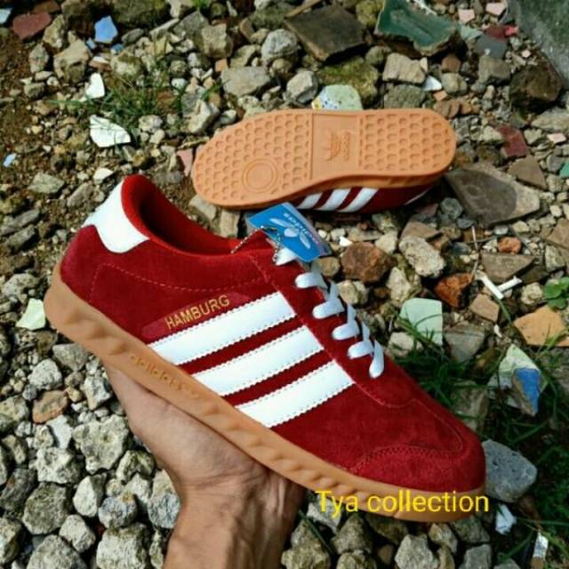 Sepatu Gazelle-merah maroon