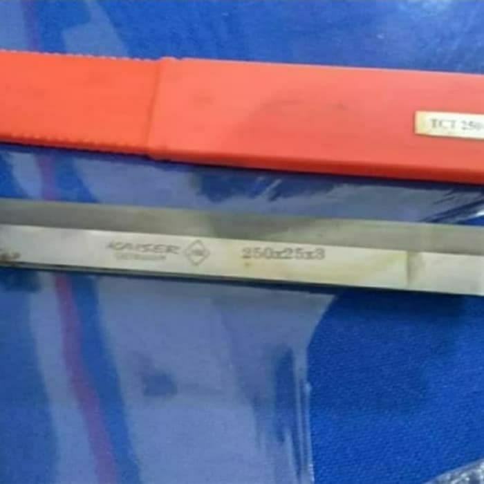 

Pisau planner merk KAISER HSS ukuran 380x25x3