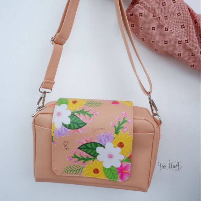 

SLINBAG KANTONG AJAIB NEW