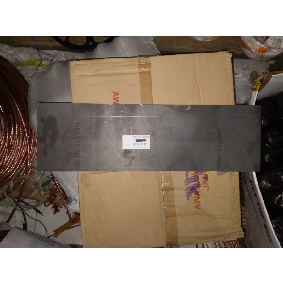 PLAT BAJA BOHLER M390 Anti karat ,kuat Tebal 3,5x40x500mm  cocok untuk bahan pisau dan golok