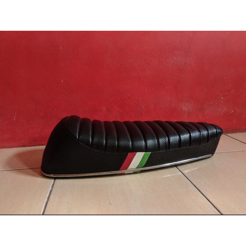 jok caferacer lis italy kulit pres  Vespa super vbb sprint px ps