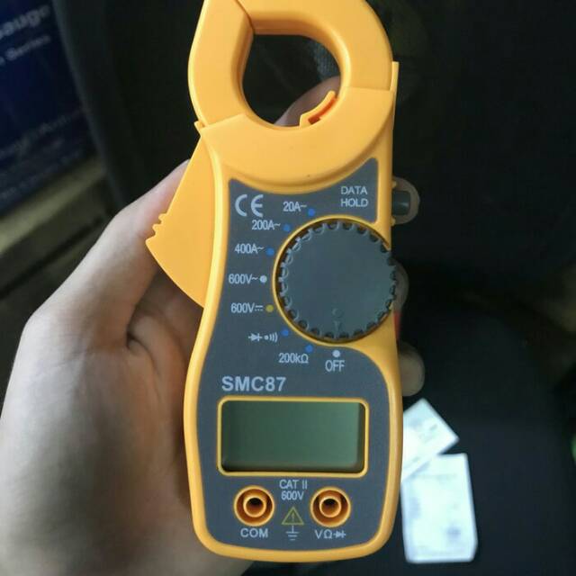 DIGITAL CLAMP METER