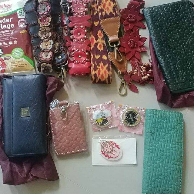 Dompet kulit berliano dan aksesoria