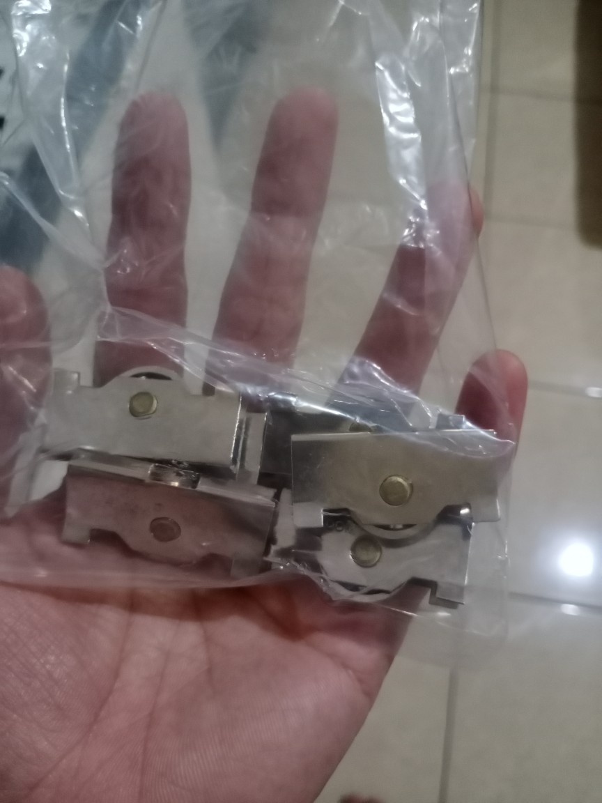 Roda Pintu Kaca Showcase - Roda Pintu Lemari Kaca Etalase Greser Besar