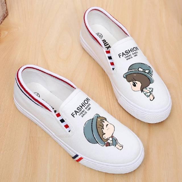 SEPATU WANITA SLIP ON CUTE COUPLE NAIRA BEST SELLER MURAH - HITAM DAN PUTIH