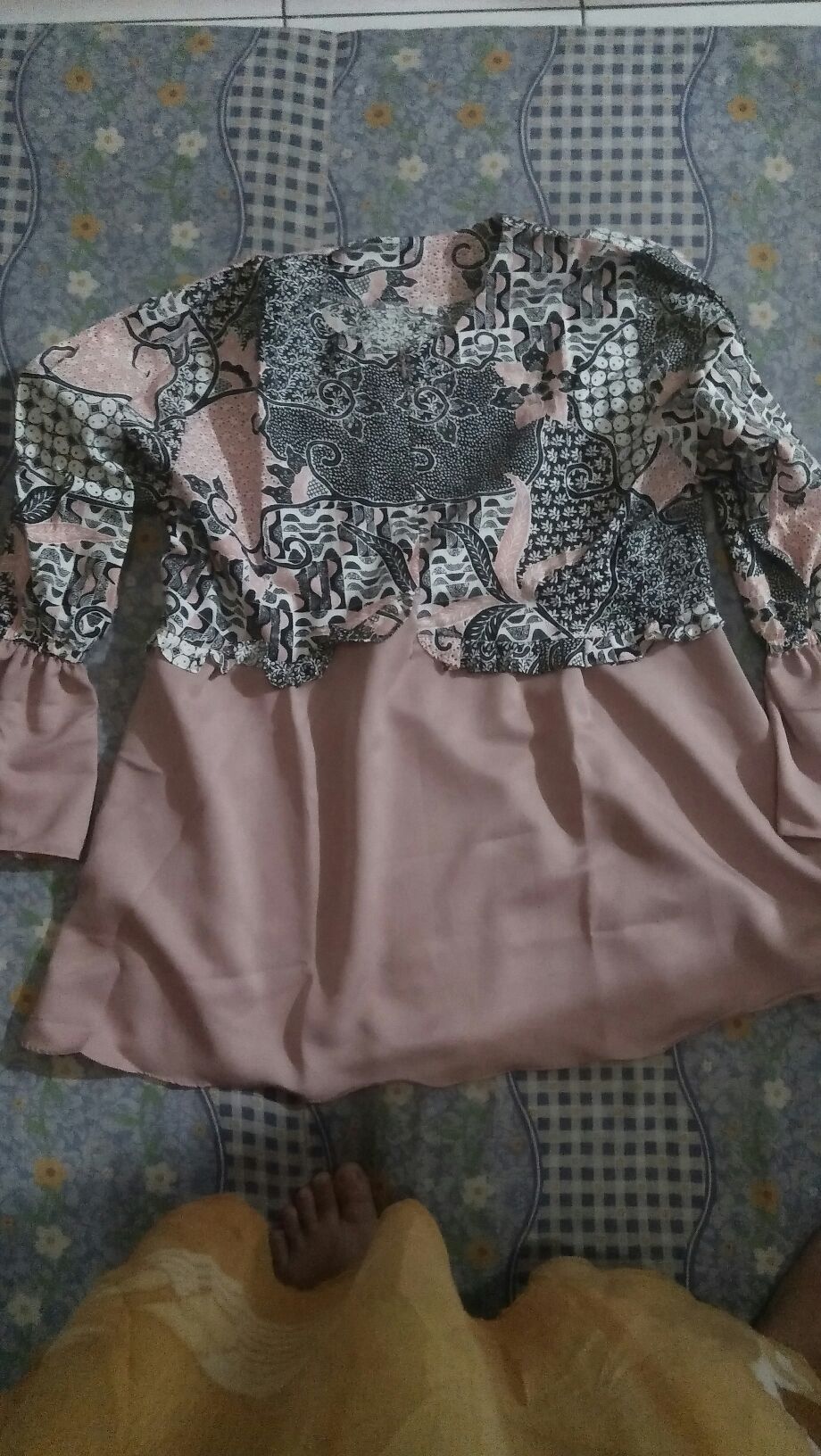 Atasan Batik Dolby Dolbi Dobby Doby Tenun Sutra Tulis Halus Katun Atbm Baron ,sarombit Atasan