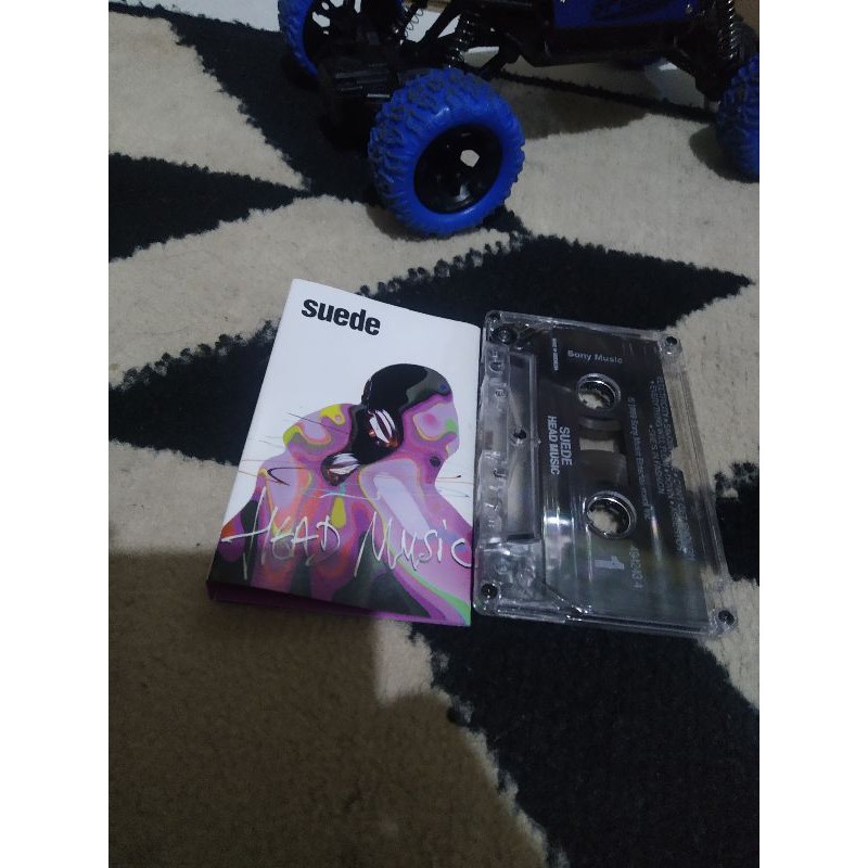 kaset pita suede / head music