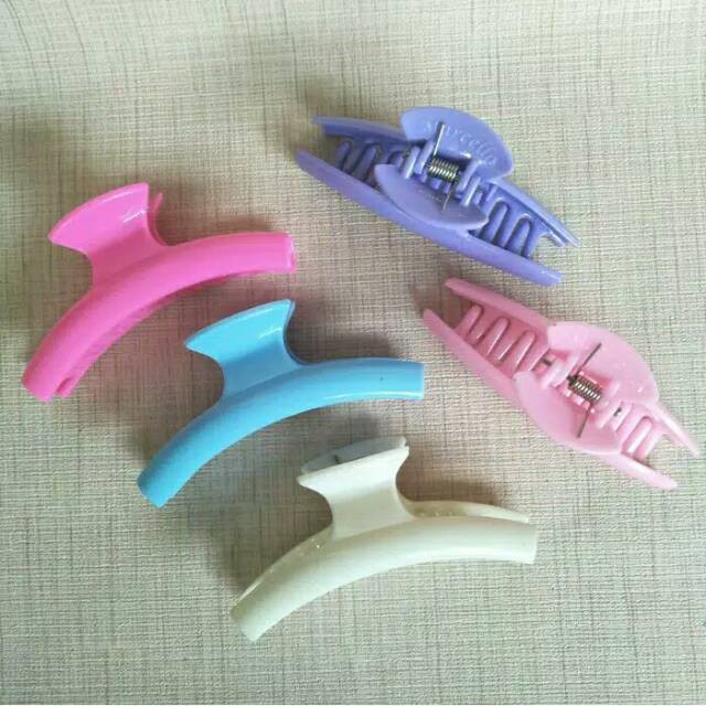 grosir  Jepit rambut salon polos kotak isi 12 pcs.
