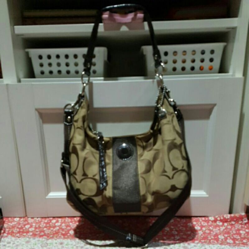 Preloved 2 tas: shoulder & sling bag Coach + 2 tali croco (booked) sisa co