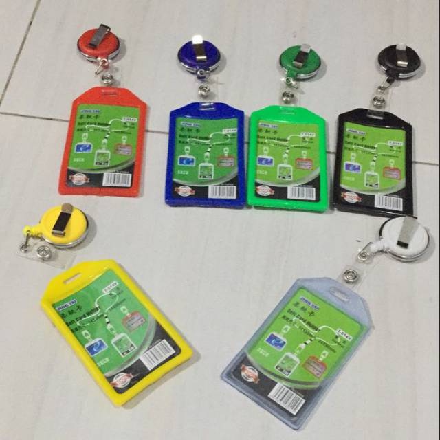 

PAKET NAME TAG HOLDER SILICON LENTUR + ID CARD YOYO PUTAR 360° terMurah