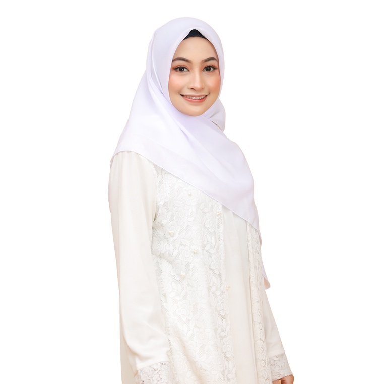 Umama Scarf - Kerudung Polos Segi Empat Potton Square-white