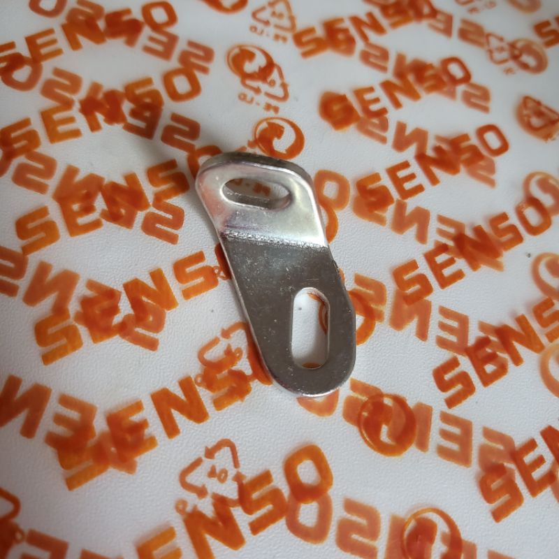 angle bracket chainsaw senso 070 b25siku knalpot senso 070 b25
siku muffler senso 070 b25
untuk chai