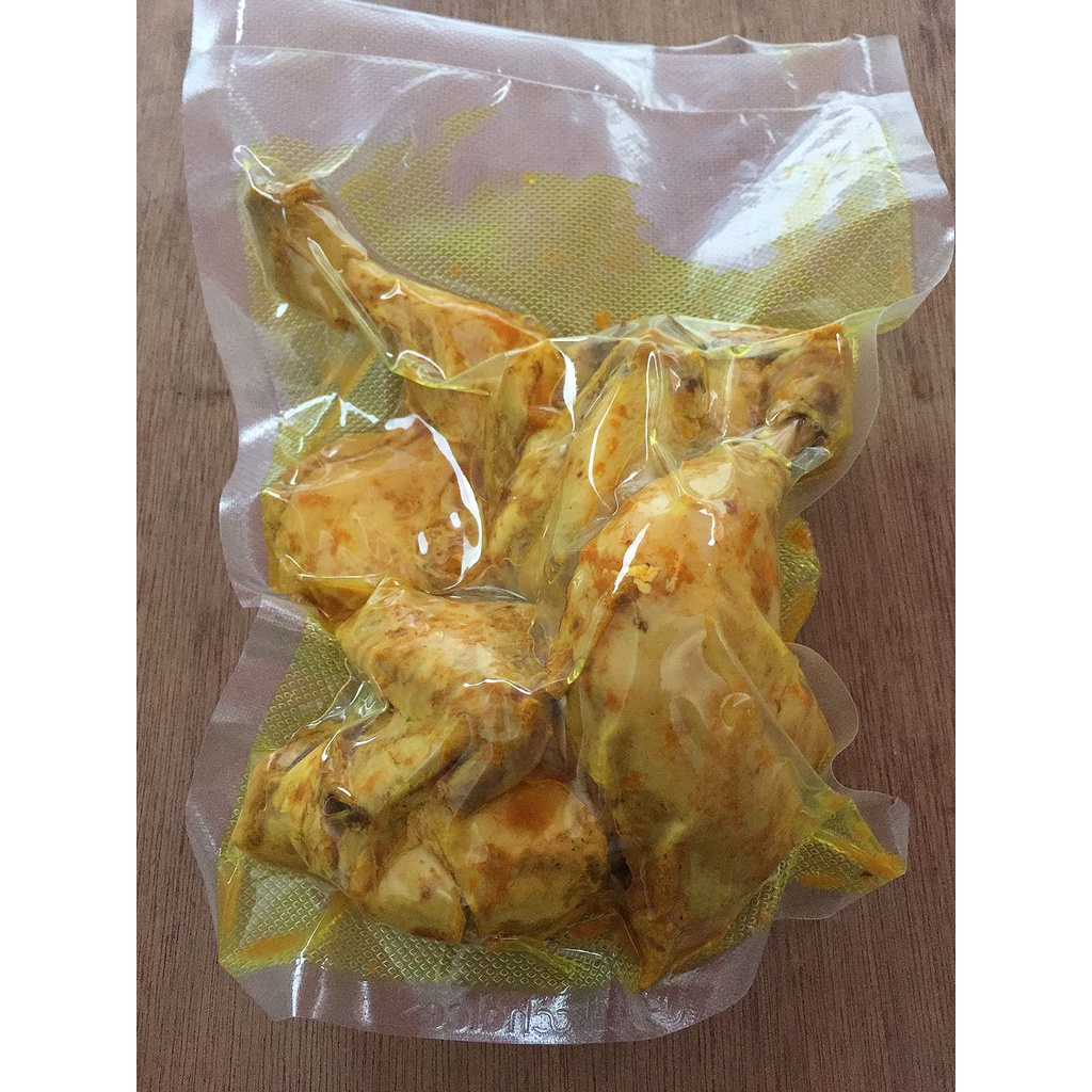 

Ayam Bumbu Kuning / Frozen / siap goreng 1 Ekor