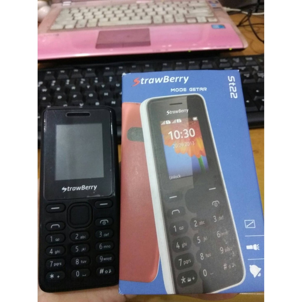 Handphone Murah "Strawberry ST-22)