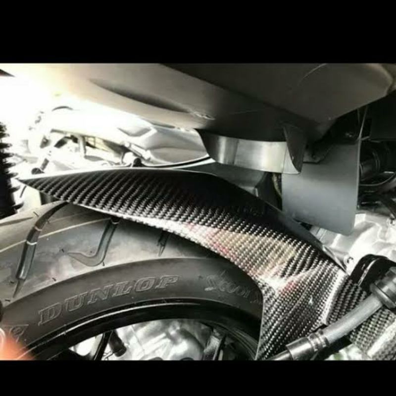 Huger Yamaha Xmax Carbon Kevlar, slebor kolong Xmax, spakbor belakang Xmax Carbon Kevlar