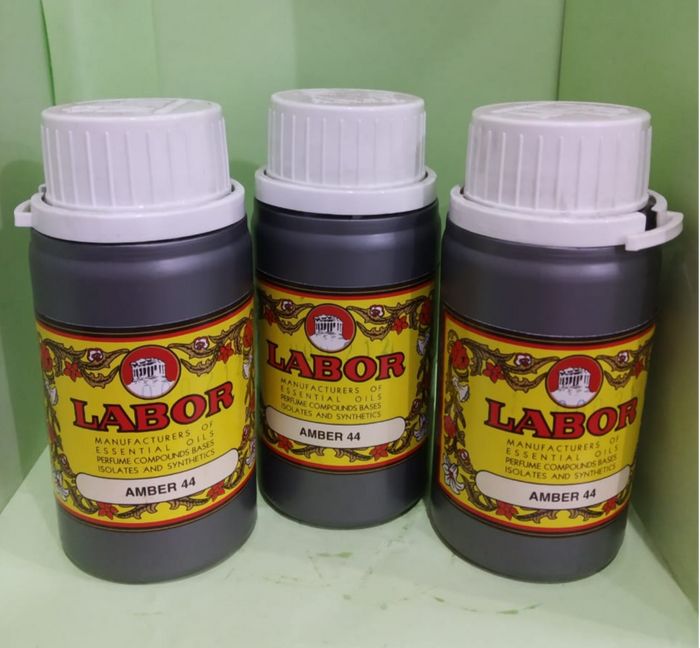 Parfum AMBAR 44 atau MISIK HITAM by labor. kemasan segel ori 100 gram Parfume Original Murah Awet