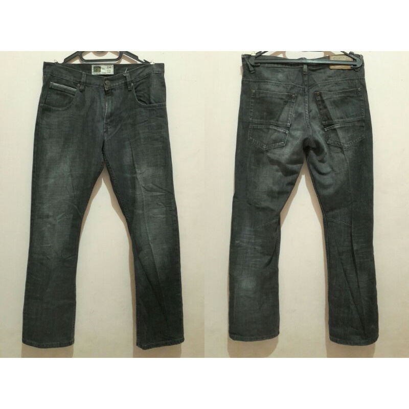 Preloved TIRA Celana Panjang Jeans / Jeans Pants Pria Hitam Size Jumbo