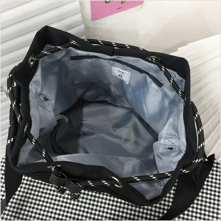 ZC 0813 RISCE TAS SELEMPANG SERUT IMPORT BLACK WHITE WANITA CEWEK PEREMPUAN JAKARTA BATAM