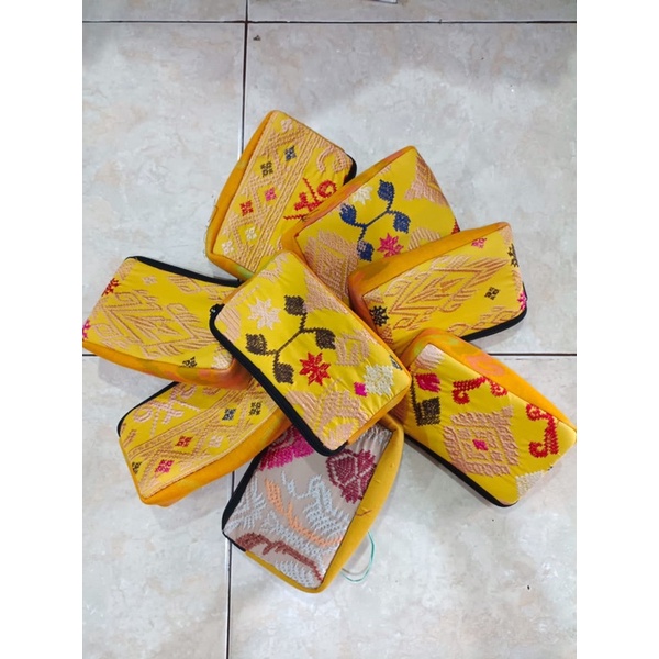 DOMSEL BALI DOMPET SONGKET BORDIR