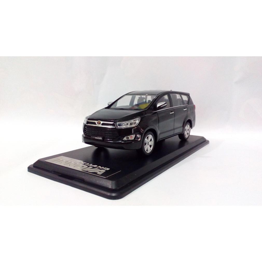New Diecast  Mobil Toyota All New Kijang Innova Reborn Itam Murah