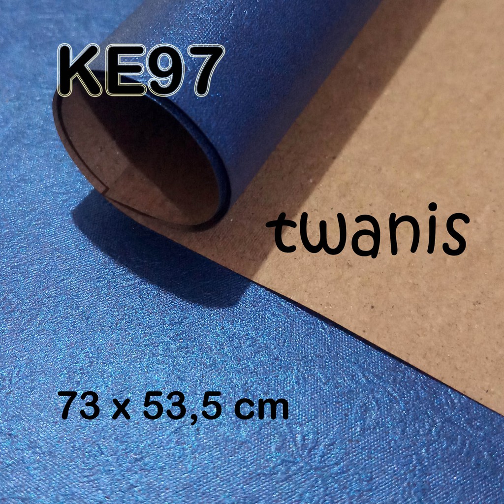 

10 LEMBAR KERTAS EMBOS KEMASAN BOX HAMPERS EKSKLUSIF WARNA BIRU TUA MOTIF BUNGA KECIL KODE KE97