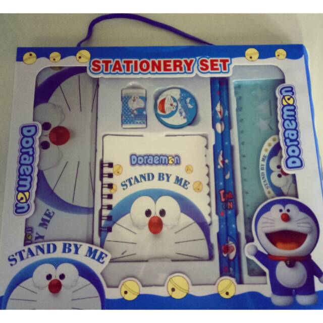 

Stationery set Doraemon