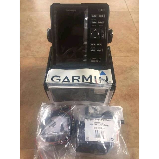 GPS Garmin 585 plus fishfinder