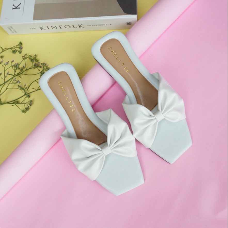Flat Sandal Wanita/Selop Slip On Teplek Perempuan Terbaru/Sendal Rumah Nyaman/Slop Casual cewek Remaja/Wedges Kekinian Bisa Bayar Ditempat/Sandal Teplek Wedges Wanita Remaja kekinian/Sendal Slop Slip On Terbaru