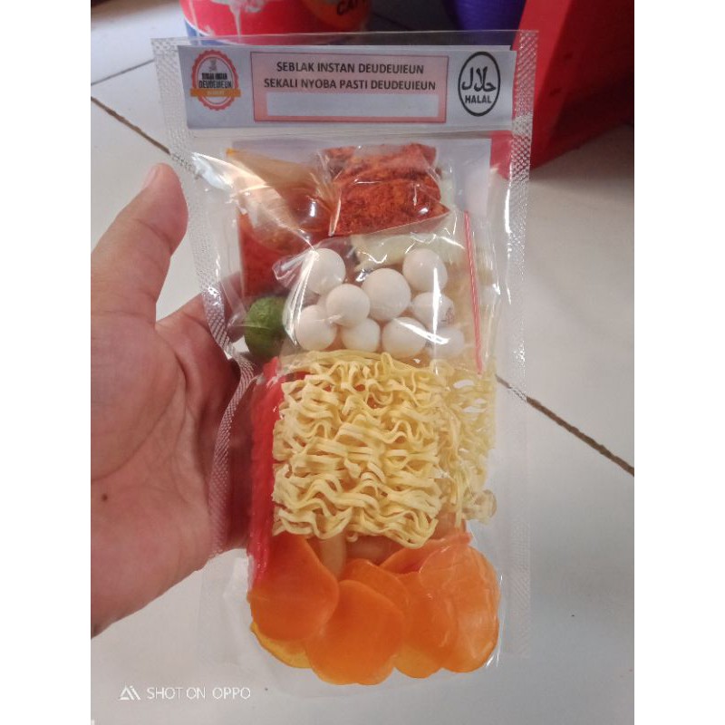 

SEBLAK INSTAN DEUDEUIEUN MINI UKURAN 10X17CM/seblak instan/bandung