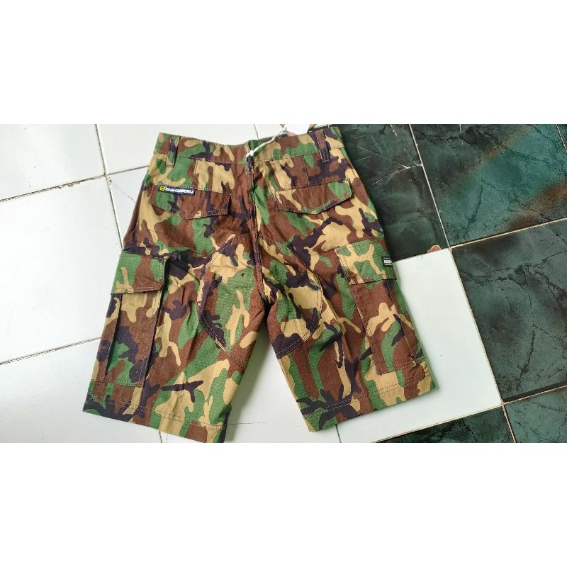 CELANA PENDEK MAHAMERU LORENG RIPSTOP