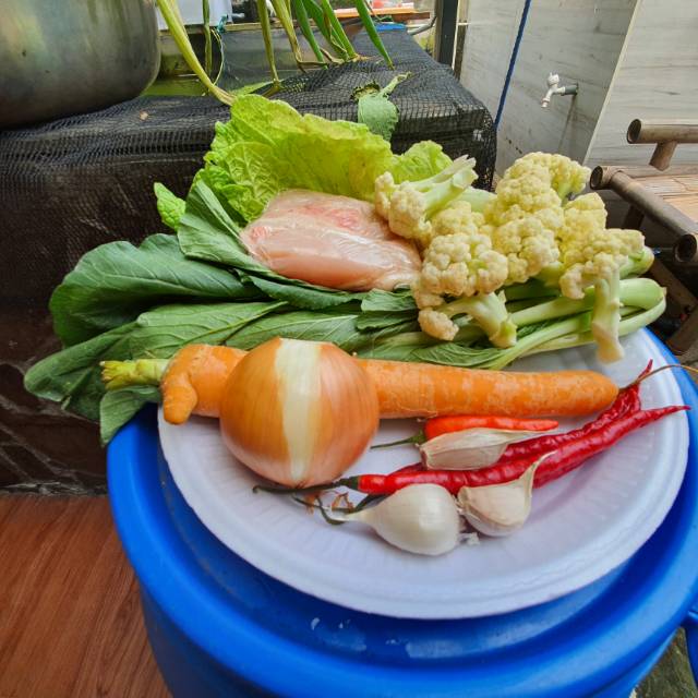 

Sayur murah cap cay daging ayam untuk 3-4 porsi