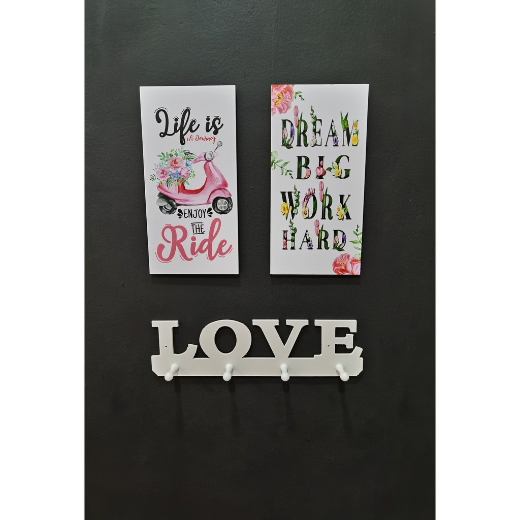 Rak Dinding Pola LOVE (dengan 4 buah hook gantungan) Wall Shelf 38*10cm suvenir pernikahan