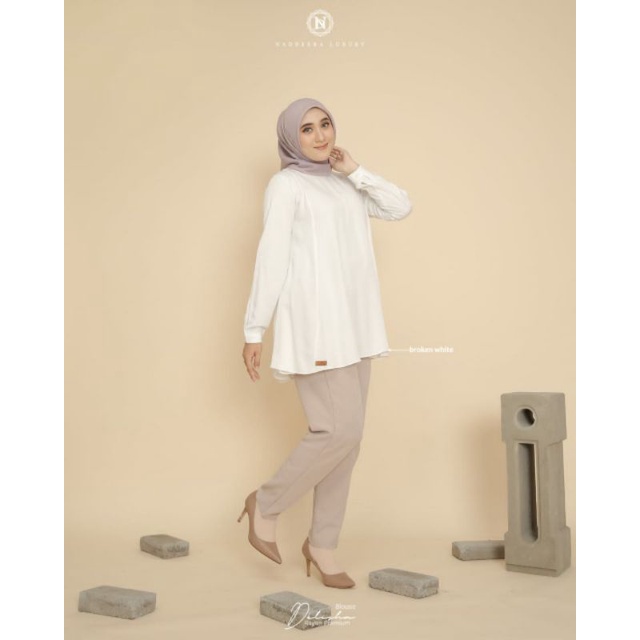 COD✅ DELISHA BLOUSE BY NADHEERA LUXURY