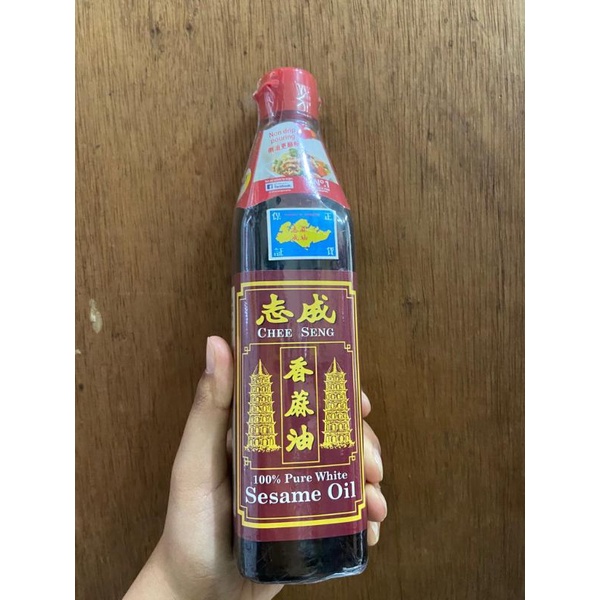 

Pure white sesame oil xiang ma you 香麻油 375ml/ sesame oil/ minyak wijen/ minyak