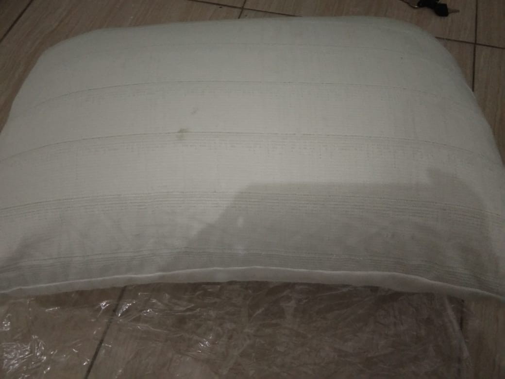 Bantal Dan Guling Memory Foam Bermotif Dotty Kenyal Dan Awet