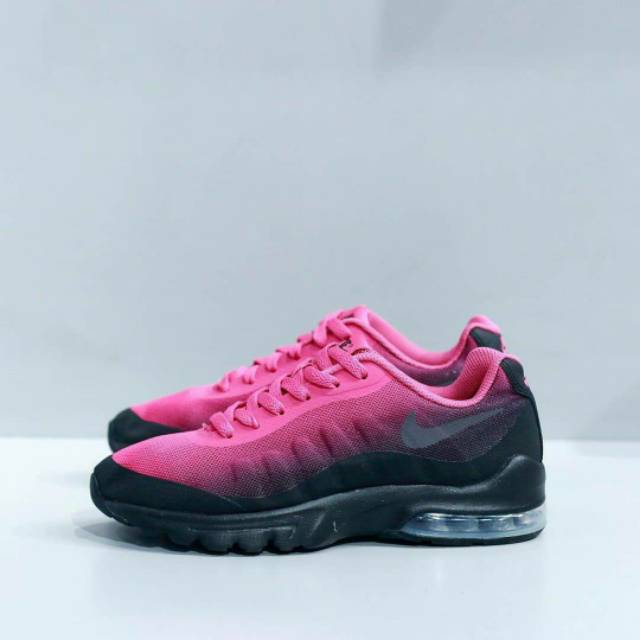 nike air max invigor black and pink