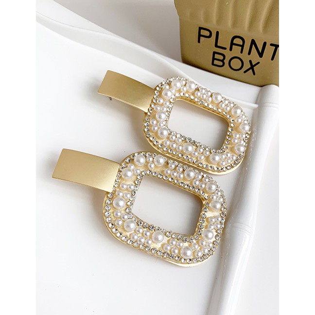 LRC Anting Tusuk Fashion Gold Alloy Diamond-studded Pearl Earrings F71706