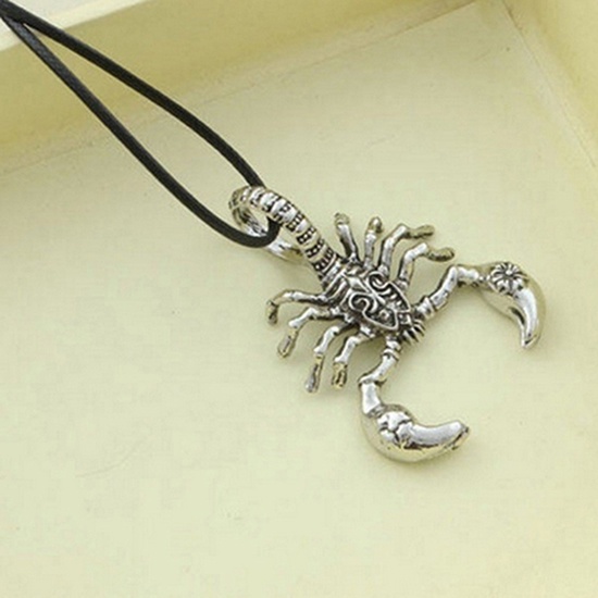 Hu Hu Hu Hu Hu Alat Bantu Pasang Kacamata♡ Kalung Tali Kulit Imitasi Liontin Kalajengking Scorpion Gaya Vintage Punk Untuk Pria