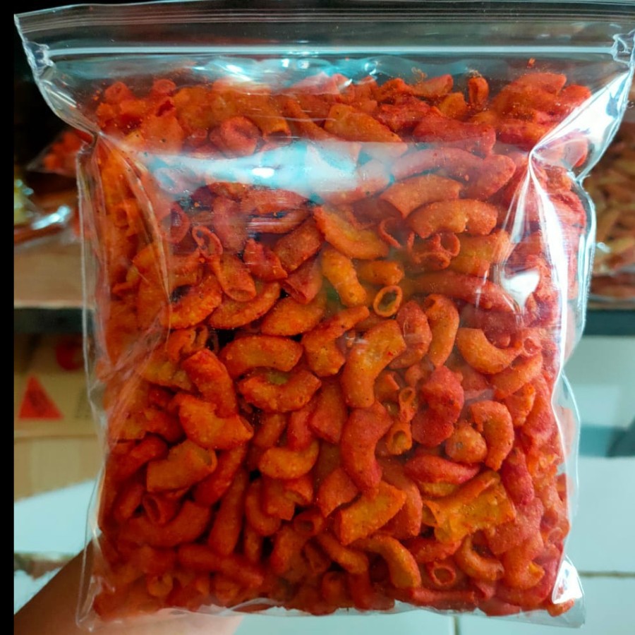 

Kerupuk Makaroni Bantet Pedas 250 gr