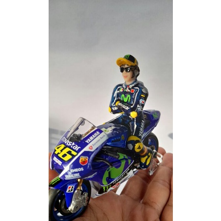 figure valentino rossi untuk diecast motogp 1:18
