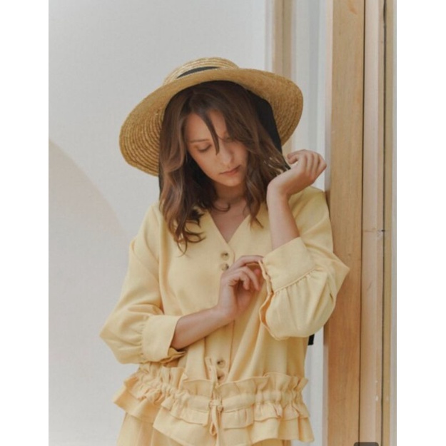 Maven Gemma Top in Sunny Day