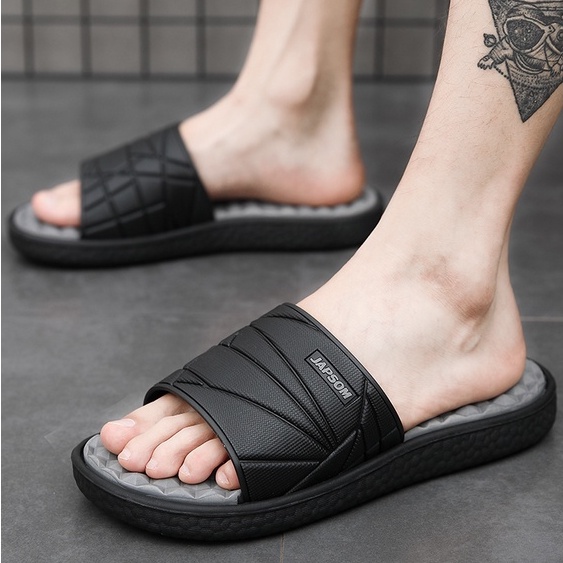 [Sol Pijat+Gaya Baru] Sandal Kulit Pria/Sandal/Sandal Kasual Murah Terbaru/Sandal Pria/Modern Keren Kasual/Sol Pijat Berbentuk Kerucut/Kualitas Terbaik/Tahan Air Non-Slip
