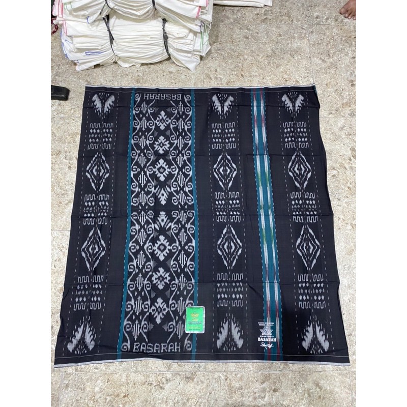Sarung Basarah Tenun Mesres Tenun Samarinda